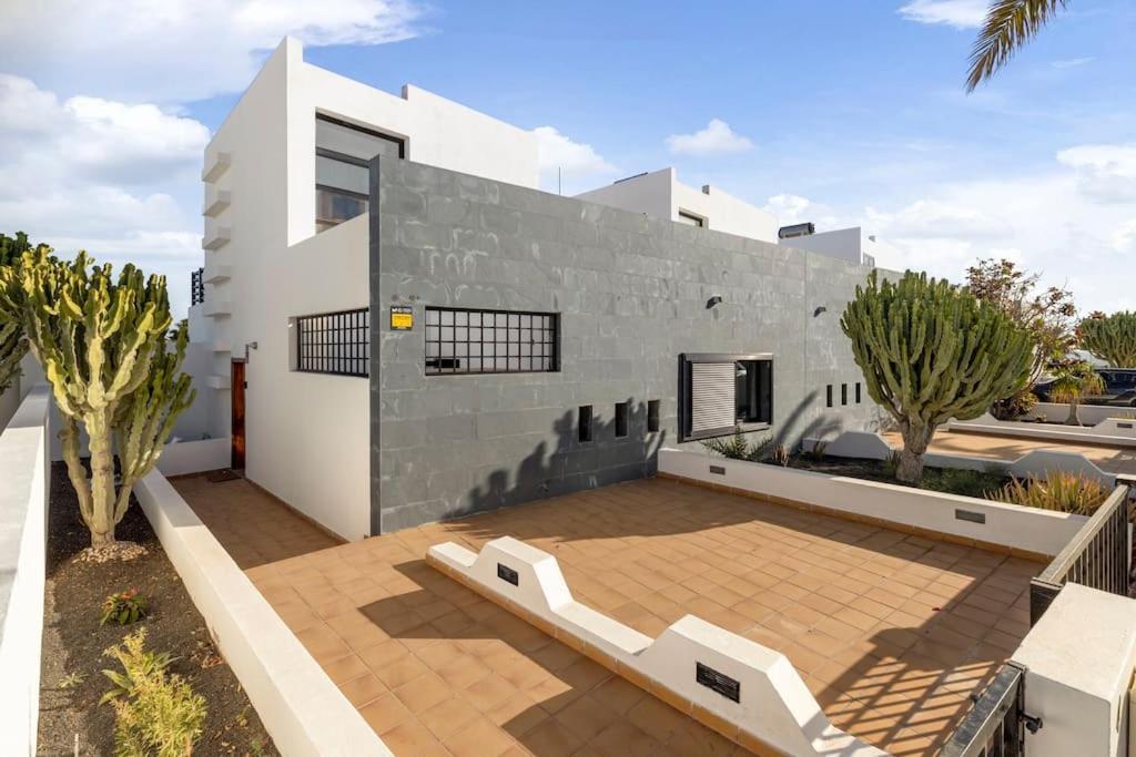Villa Ramimedi 4 Tias Bagian luar foto