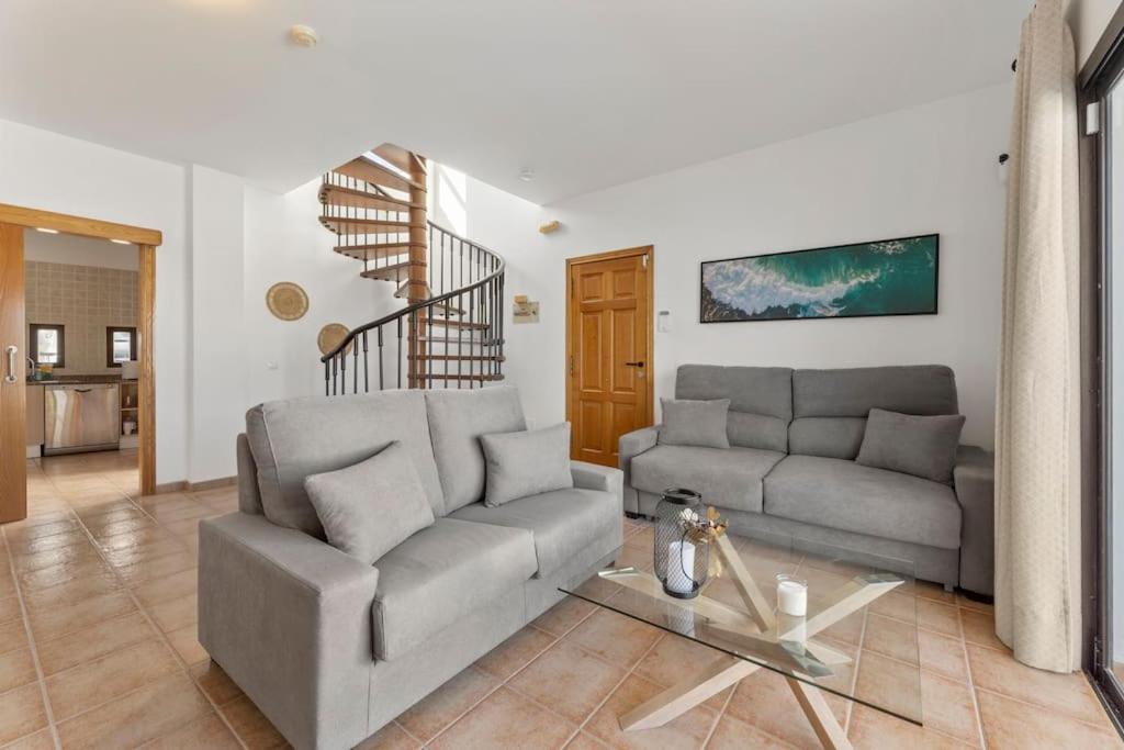 Villa Ramimedi 4 Tias Bagian luar foto
