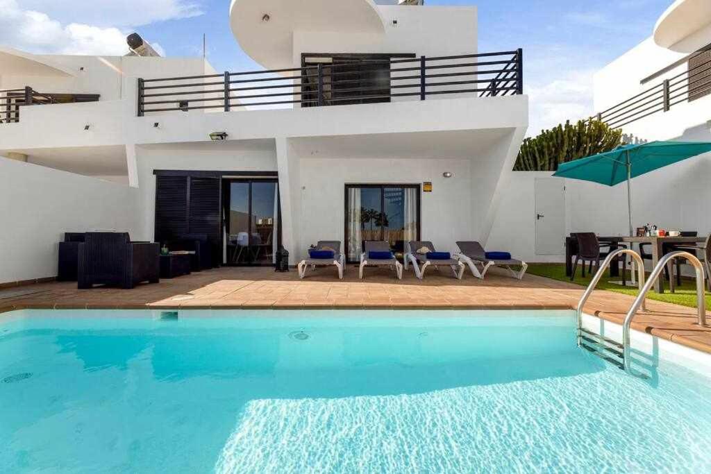 Villa Ramimedi 4 Tias Bagian luar foto